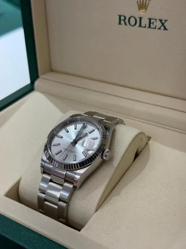 Rolex Datejust 36mm Argent&egrave; NUOVO 2026 mai indossato Oyster full set con documenti e scatola