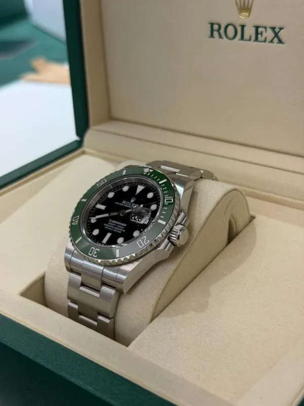 IMG_1444 Rolex Submariner Date 41mm Starbucks NUOVO 2026 Giugno Italia full set con documenti e scatola