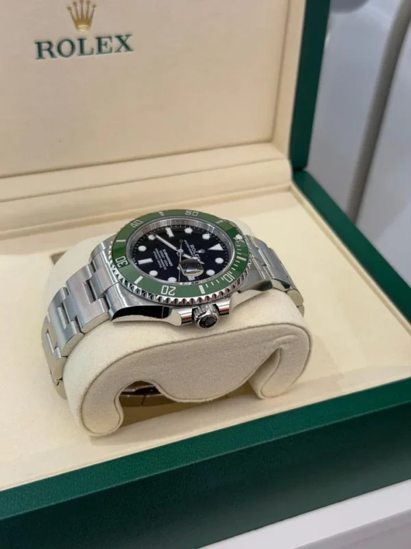 IMG_1446 Rolex Submariner Date 41mm Starbucks NUOVO 2026 Giugno Italia full set con documenti e scatola