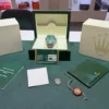Rolex Submariner Date Hulk 40mm del 2013 Italia con documenti e scatola top condition