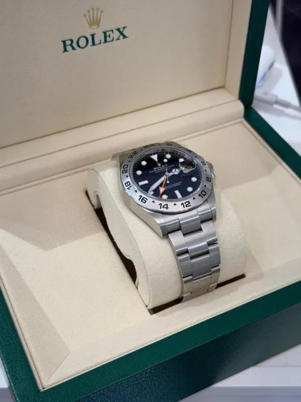 IMG_5885 Rolex Explorer II NUOVO 2026 Italia black dial full set con documenti e scatola Rolex