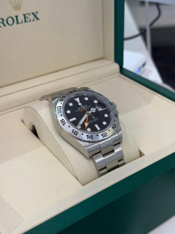 IMG_5886 Rolex Explorer II NUOVO 2026 Italia black dial full set con documenti e scatola Rolex