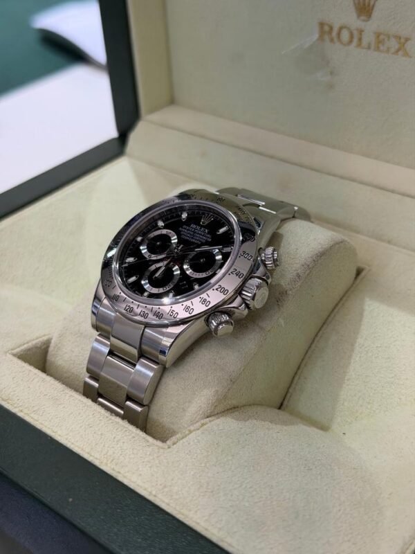 Rolex Daytona Cosmograph nero del 2010 claps lunga full set top condition con documenti scatola