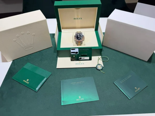 IMG_6792 Rolex GMT-Master II Root beer del 2021 Italia full set excellent condition con documenti scatola