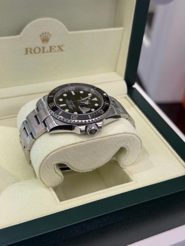 Rolex Submariner Date 40mm del 2011 full set top condition con documenti e scatola Rolex