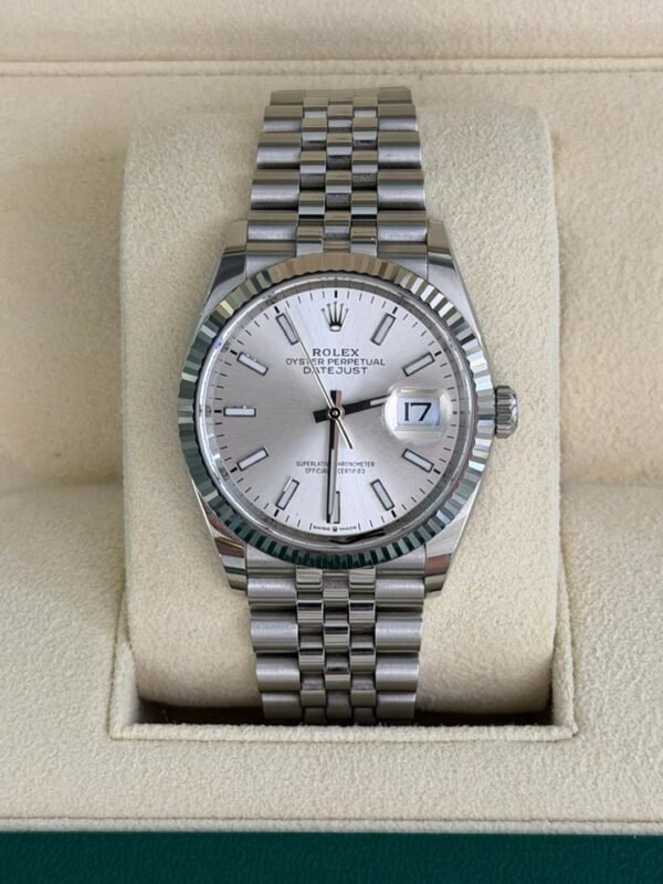 IMG_6943 Rolex Datejust 36mm Argentè 2023 Italia Jubilee full set top condition con documenti e scatola
