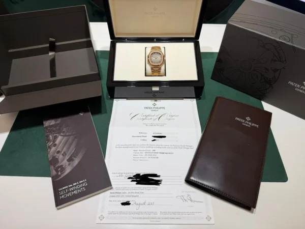 IMG_6957 Patek Philippe Nautilus NUOVO del 2017 quadrante chocolate brown dial oro rosa full set con documenti