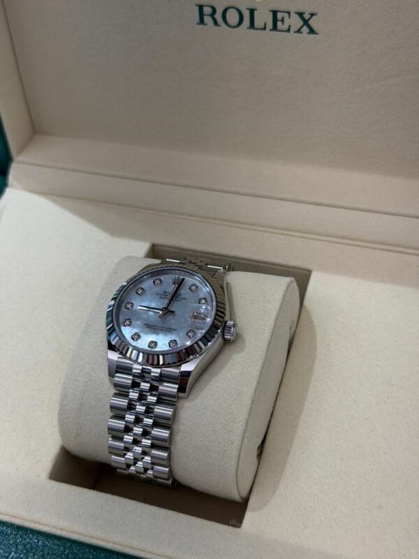 IMG_8630 Rolex Datejust 31 NUOVO 2026 Febbraio jubilee quadrante mother of pearl diamond MOP dial