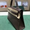 WhatsApp Image 2026-09-10 at 15.18.22 Hermès mini Kelly Sellier epsom color ebene ( cioccolato tabacco ) NUOVA 2026 seriale G hardware palladio full set Full