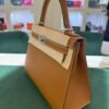 WhatsApp Image 2026-09-10 at 15.27.31 Hermès Kelly 28 sellier veau pellame epsom NUOVA 2026 seriale G color gold hardware palladio full set