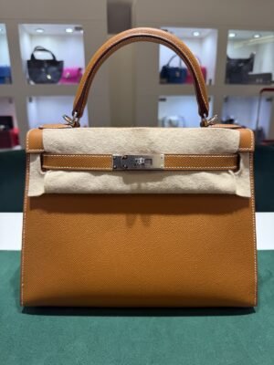 WhatsApp Image 2026-09-10 at 15.27.31 (2) Hermès Kelly 28 sellier veau pellame epsom NUOVA 2026 seriale G color gold hardware palladio full set