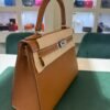 WhatsApp Image 2026-09-10 at 15.27.31 (3) Hermès Kelly 28 sellier veau pellame epsom NUOVA 2026 seriale G color gold hardware palladio full set