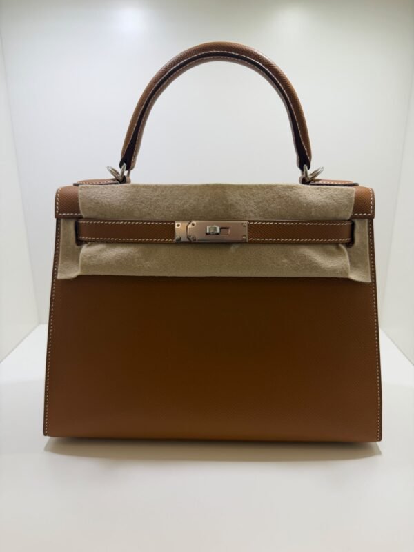 Hermès Kelly 28 sellier veau pellame epsom NUOVA 2026 seriale G color gold hardware palladium full set con scatola Dustbug e scontrini fiscali