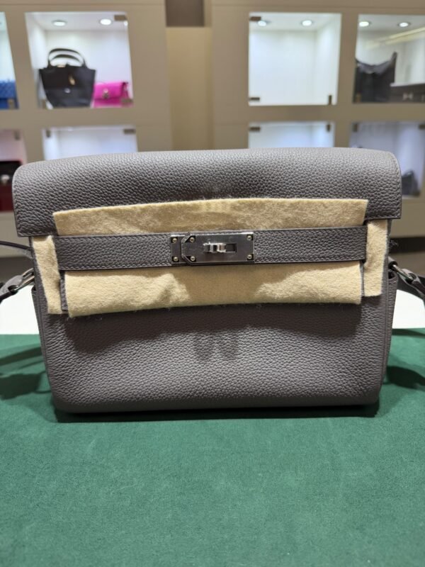 Hermès Kelly Messenger PM in Veau Togo Gris Étain NUOVA 2026 hardware palladio full set con scontrino ufficiale Hermès