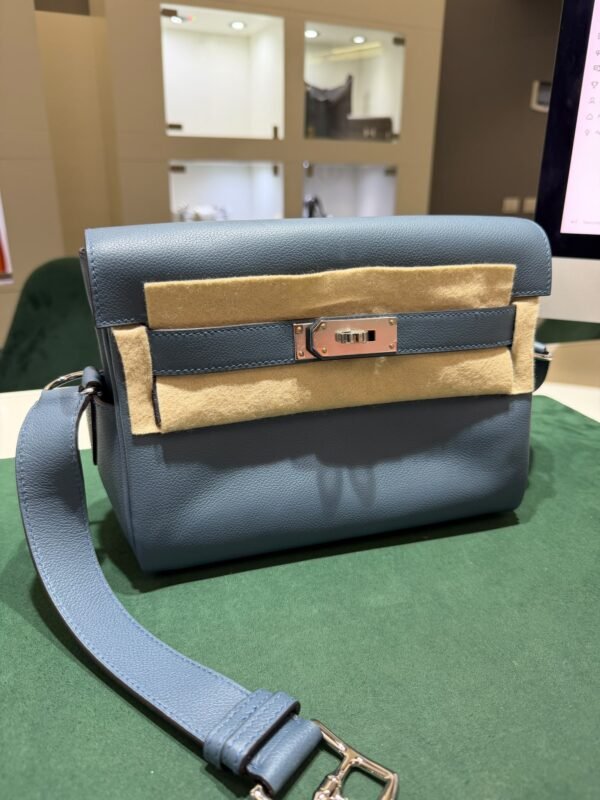 Hermès Kelly Messenger PM in Veau Evercolor colore Chamito NUOVA 2026 hardware palladio full set con scontrino ufficiale Hermès