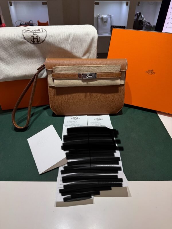 Hermès Kelly Dépêches 25 in Veau Togo colore Gold NUOVA 2026 hardware palladio full set con scontrino ufficiale Hermès