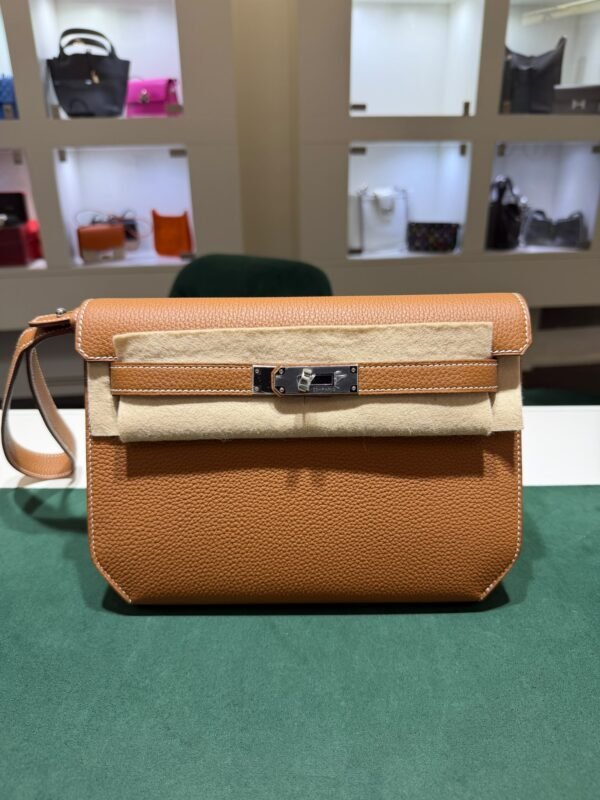 Hermès Kelly Dépêches 25 in Veau Togo colore Gold NUOVA 2026 hardware palladio full set con scontrino ufficiale Hermès