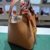 Hermès Picotin Lock 18 in Taurillon Clémence colore Gold NUOVA 2026 hardware dorato con Twilly Hermès tonalità Barenia, full set con scontrino
