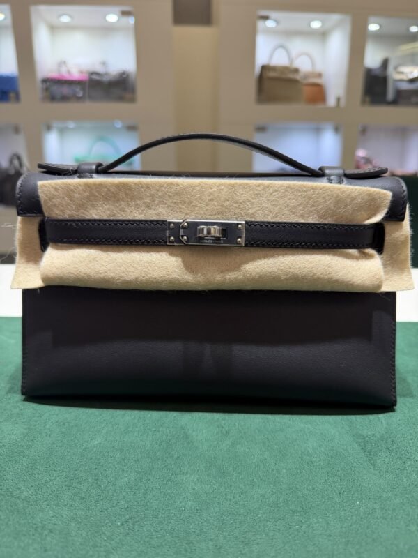 Hermès Mini Kelly II in Veau Swift colore Noir NUOVA 2026 seriale G hardware palladio full set con fattura ufficiale Hermès.