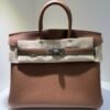 Herm&egrave;s Birkin 25 retourne veau togo colore GOLD ( il pi&ugrave; richiesto ) marrone stampa G NUOVA 2026 hardware palladio full set con scontrino ufficiale