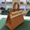 Herm&egrave;s Birkin 25 retourne veau togo colore GOLD ( il pi&ugrave; richiesto ) marrone stampa G NUOVA 2026 hardware palladio full set con scontrino ufficiale