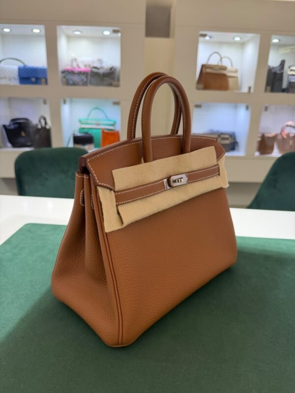 Herm&egrave;s Birkin 25 retourne veau togo colore GOLD ( il pi&ugrave; richiesto ) marrone stampa G NUOVA 2026 hardware palladio full set con scontrino ufficiale
