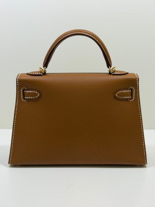 130370e1-06ed-4db5-b45f-368e668a42bd Hermès mini Kelly Sellier epsom color Gold ( marrone ) NUOVA 2026 Settembre seriale G hardware dorato
