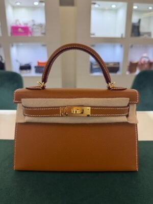 Herm&egrave;s mini Kelly Sellier epsom color Gold ( marrone ) NUOVA 2026 Settembre seriale G hardware dorato