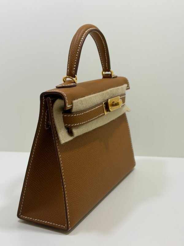 2261bd75-7cec-4286-a124-3612e317e79d Hermès mini Kelly Sellier epsom color Gold ( marrone ) NUOVA 2026 Settembre seriale G hardware dorato