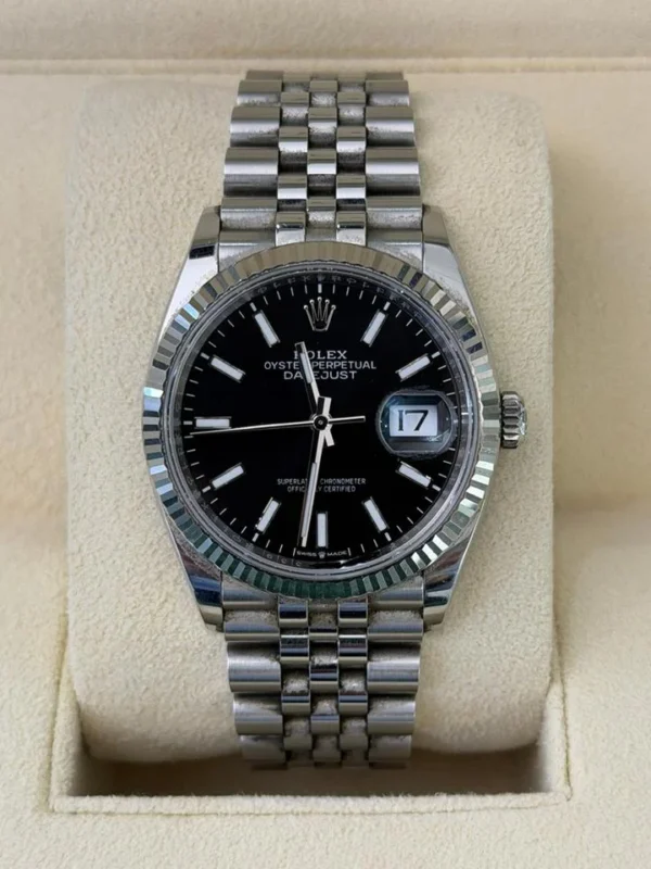 Rolex Datejust 36mm nero del 2024 jubilee full set top condition con documenti e scatola