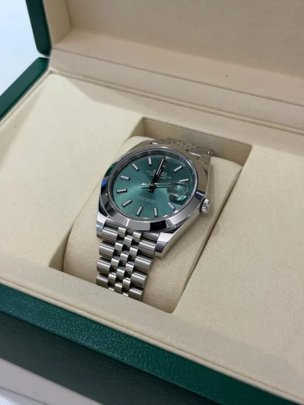 Rolex Datejust 41mm verde green menta Jubilee 2025 Italia full set con documenti top condition