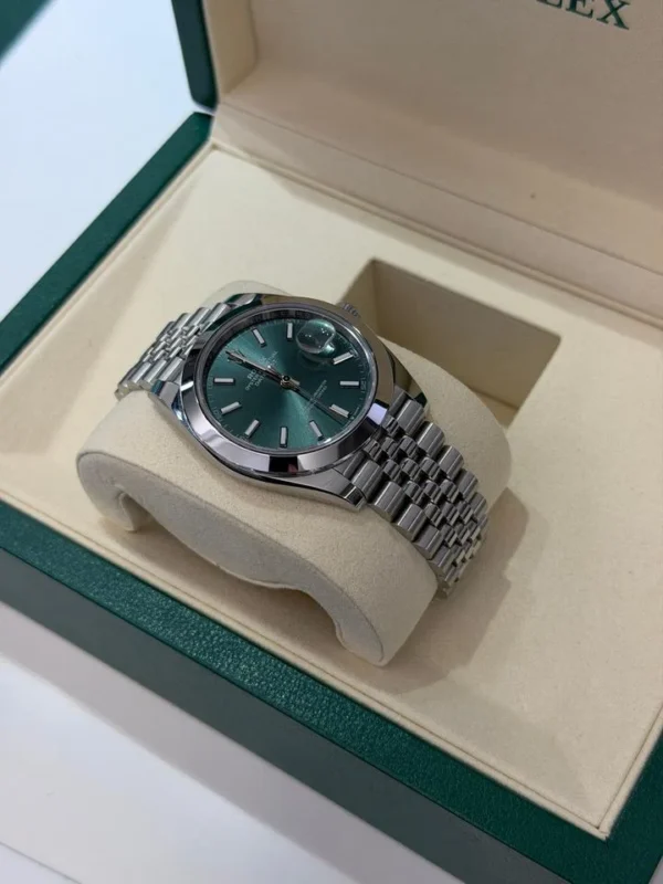 Rolex Datejust 41mm verde green menta Jubilee 2025 Italia full set con documenti top condition