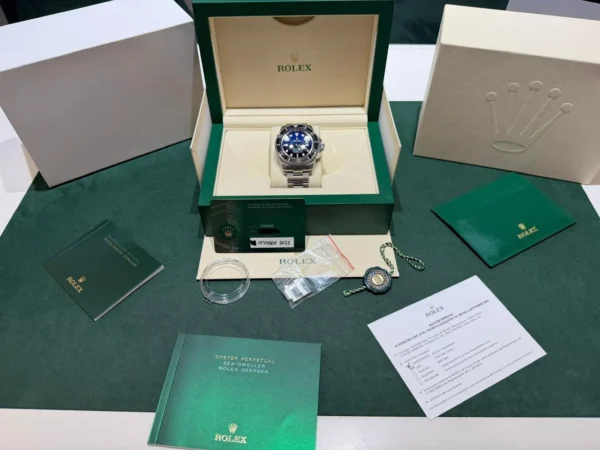 Rolex Sea-Dweller Deepsea D-blue dial del 2021 Italia James Cameron full set excellent
