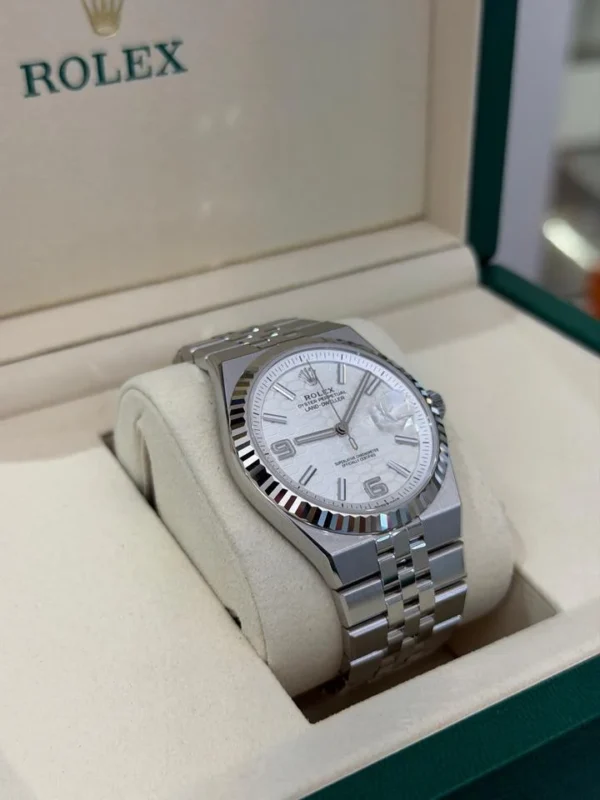 Rolex Land-Dweller 40m NUOVO 2026 Italia Settembre mai indossato full set con documenti scatola