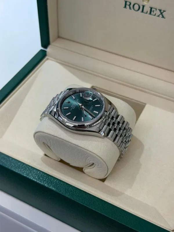 Rolex Datejust 36mm Jubilee green verde menta del 2025 Italia full set con documenti e scatol