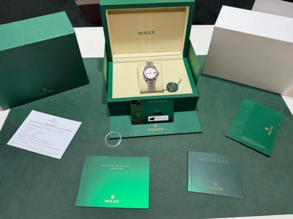 Rolex Datejust 31 NUOVO 2026 Jubilee quadrante rosa pink in diamanti full set con documenti