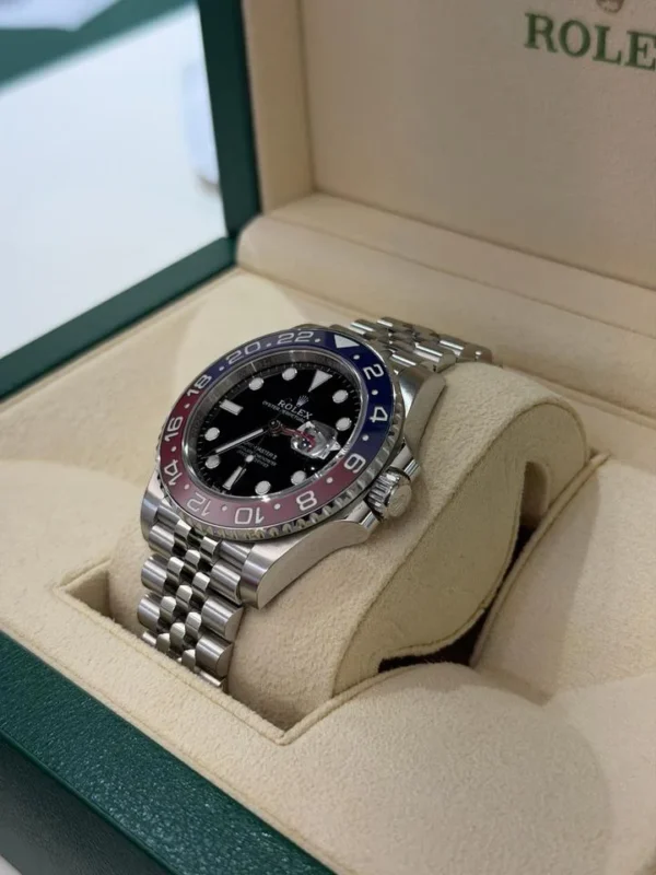 Rolex GMT-Master II Pepsi Jubilee del 2022 Italia full set excellent condition card nuova