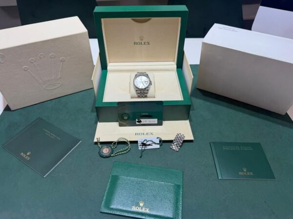 Rolex Datejust quadrante in diamanti ore 6 e 9 del 2022 full set top condition con documenti