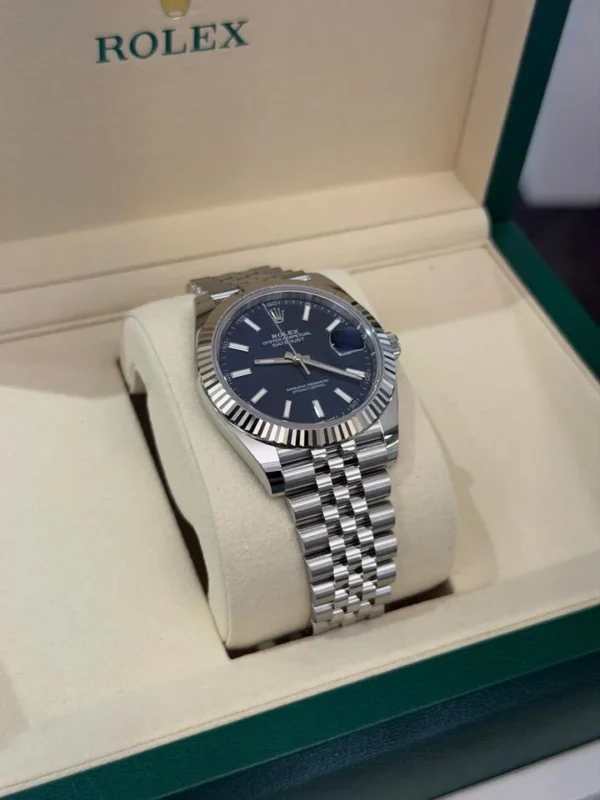 Rolex Datejust 41mm NUOVO mai indossato Blu jubilee del 2025 Italia full set con documenti
