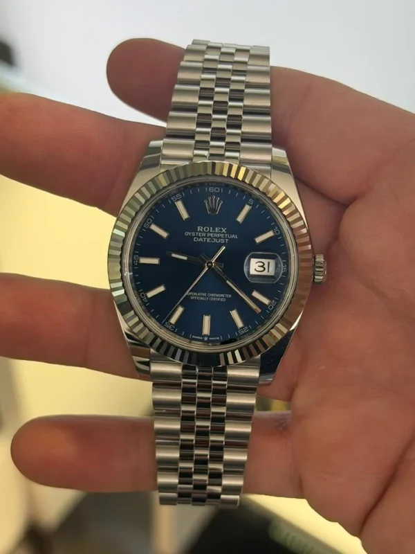 Rolex Datejust 41mm NUOVO mai indossato Blu jubilee del 2025 Italia full set con documenti