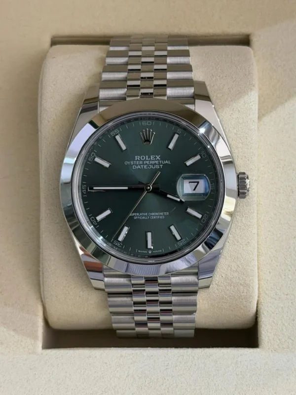 Rolex Datejust 41mm verde green menta Jubilee NUOVO 2026 Italia full set con documenti scatola