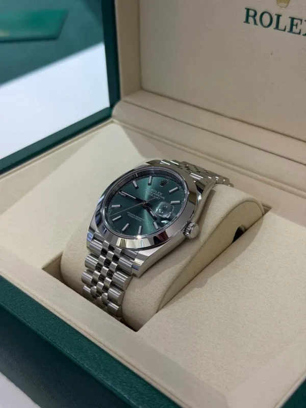 Rolex Datejust 41mm verde green menta Jubilee NUOVO 2026 Italia full set con documenti scatola
