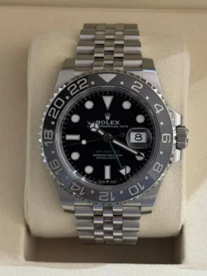 Rolex GMT-Master II 2026 Jubilee Bruce Wayne excellent condition full set con documenti scatola