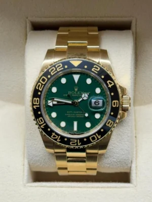Rolex GMT-Master II GREEN dial del 2011 Italia oro giallo mai lucidato full set excellent condit