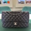 WhatsApp Image 2026-10-04 at 18.32.34 (3) Prezzo di listino Chanel attuale: €10.300 Chanel Classic Double Flap Bag Medium nera