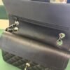 WhatsApp Image 2026-10-04 at 18.32.35 (3) Prezzo di listino Chanel attuale: €10.300 Chanel Classic Double Flap Bag Medium nera