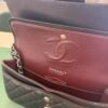 WhatsApp Image 2026-10-04 at 18.32.35 (4) Prezzo di listino Chanel attuale: €10.300 Chanel Classic Double Flap Bag Medium nera