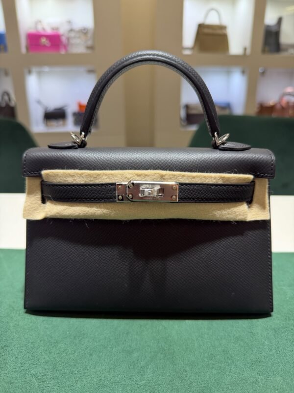 WhatsApp Image 2026-10-04 at 18.36.19 (3) Hermès mini Kelly Sellier epsom color Noir ( nero ) NUOVA 2026 seriale G