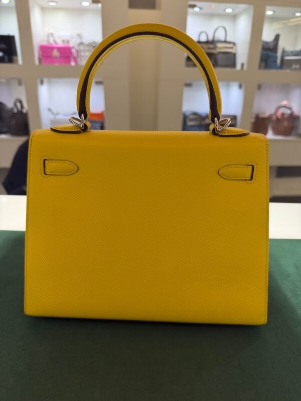 Hermès Kelly 25 Sellier second hand del 2022 stampa U in pelle Epsom colore yellow ( giallo )