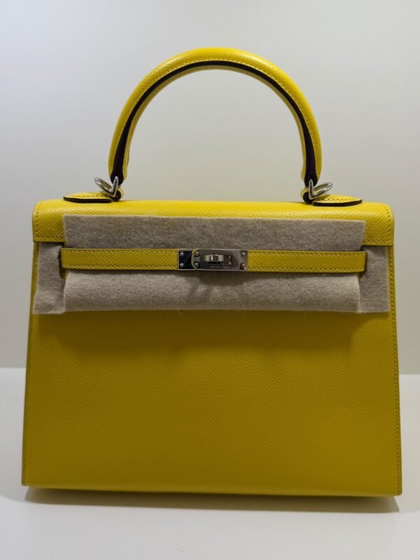 Hermès Kelly 25 Sellier second hand del 2022 stampa U in pelle Epsom colore yellow ( giallo )